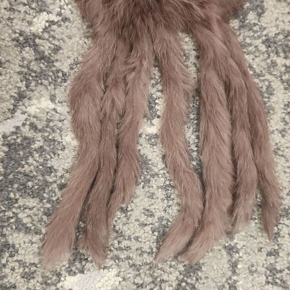 Platania Rabbit Fur Scarf - Picture 3 of 11